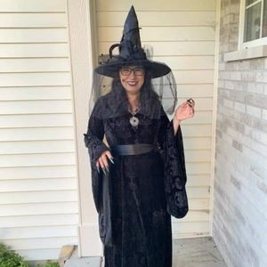 Black velvet hooded ribe/ witch hat/dark witch necklace.